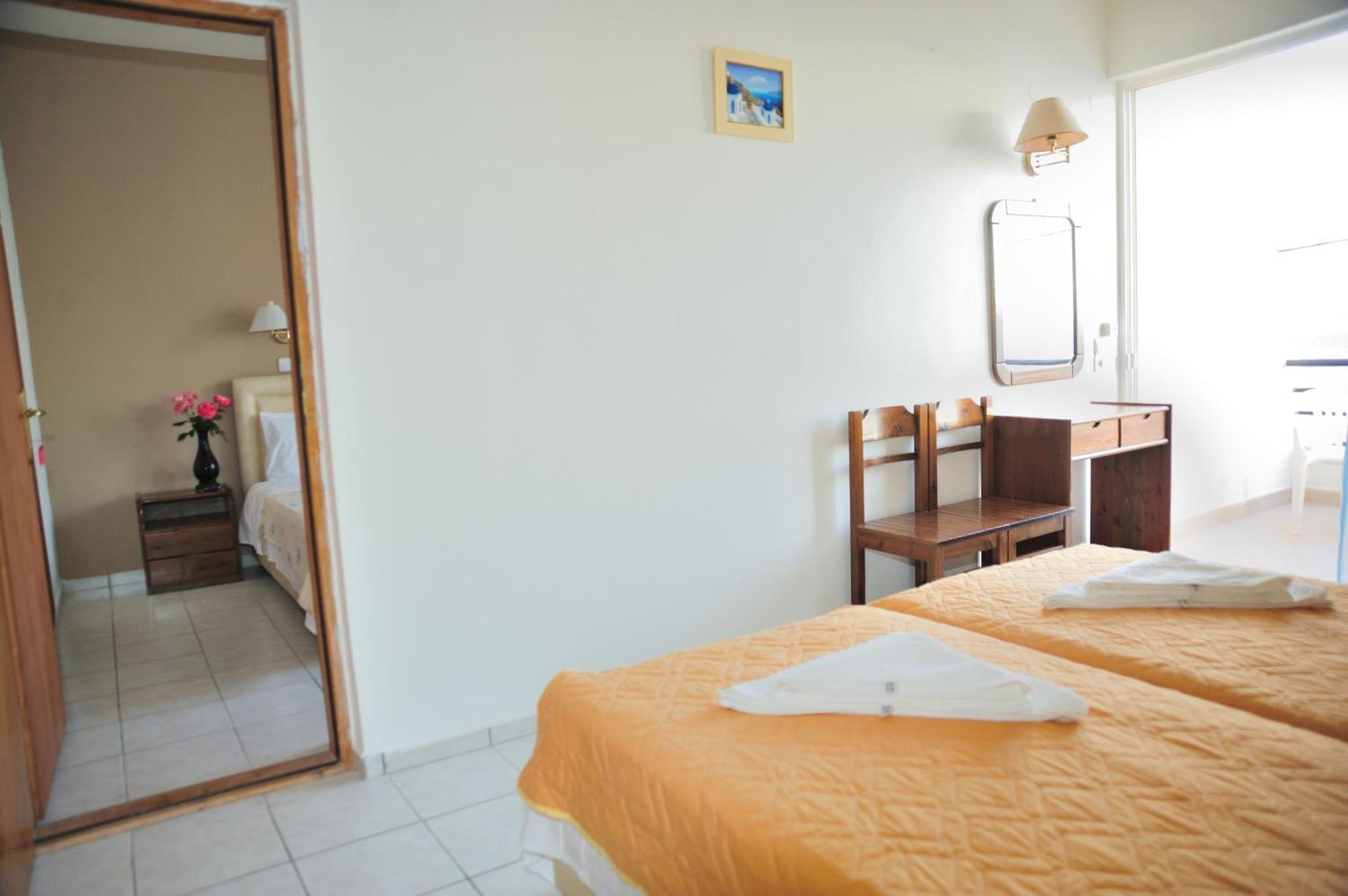 Creta Mare Hotel Plakias Exterior photo